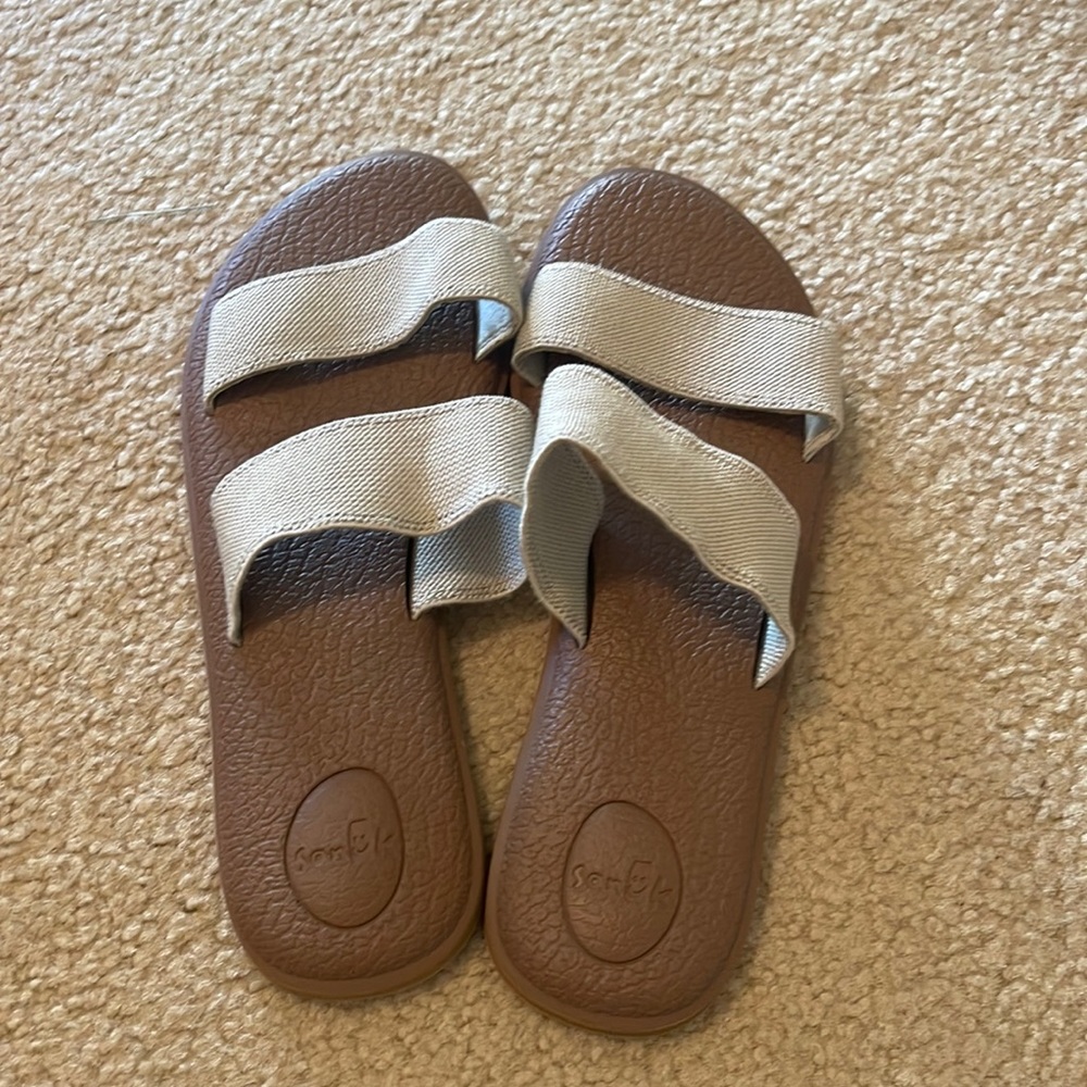 Sanuk Womens flip flops